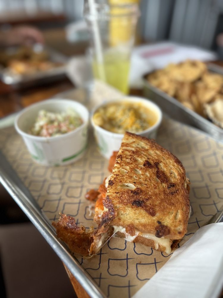 Meltz Extreme Grilled Cheese