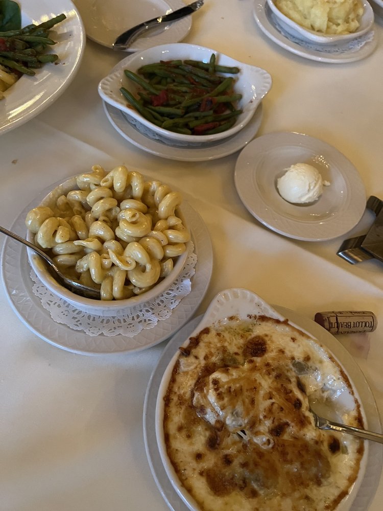 Laury's Restaurant