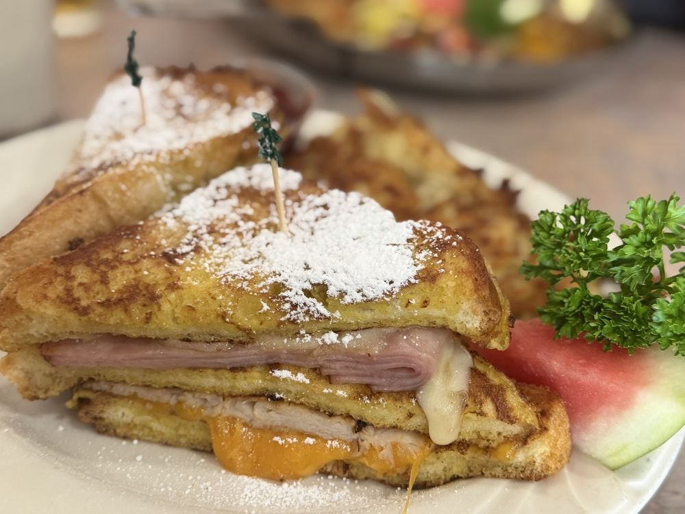 Peg's Glorified Ham N Eggs