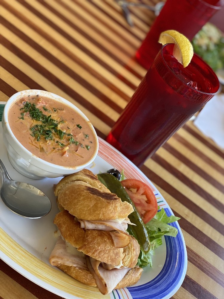College Hill Deli