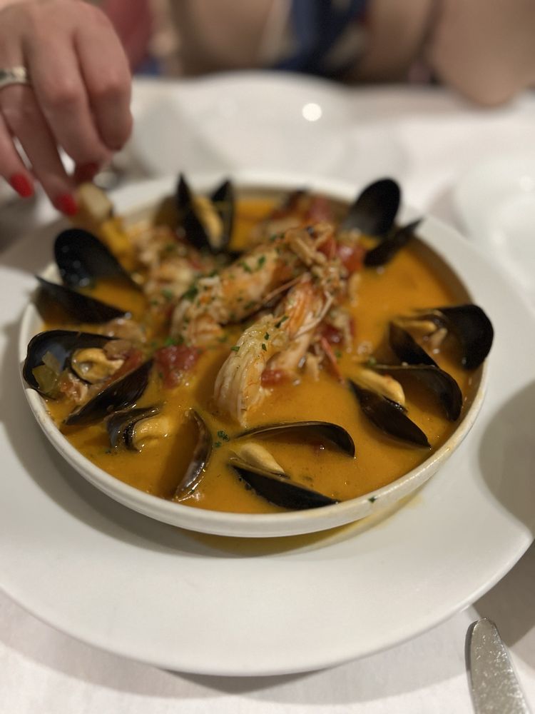 Mazzara’s Vinoteca
