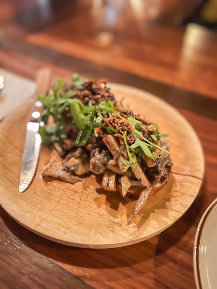 Palo Tapas Bar