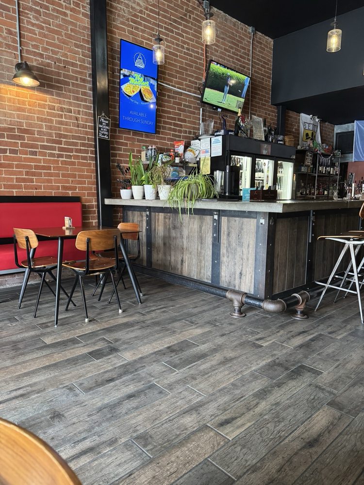Summit Beer Station