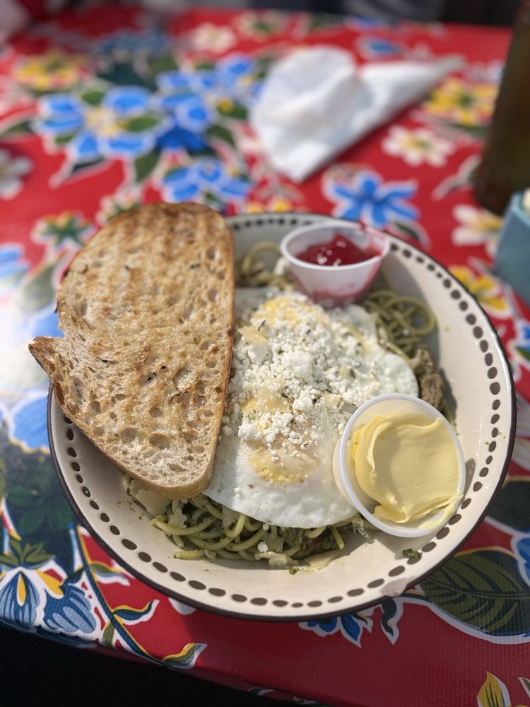 The Garnet Cafe